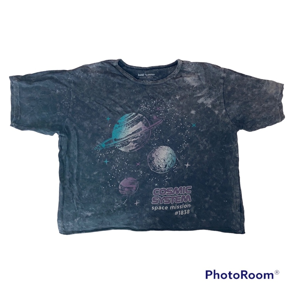 Graphic Crop Top